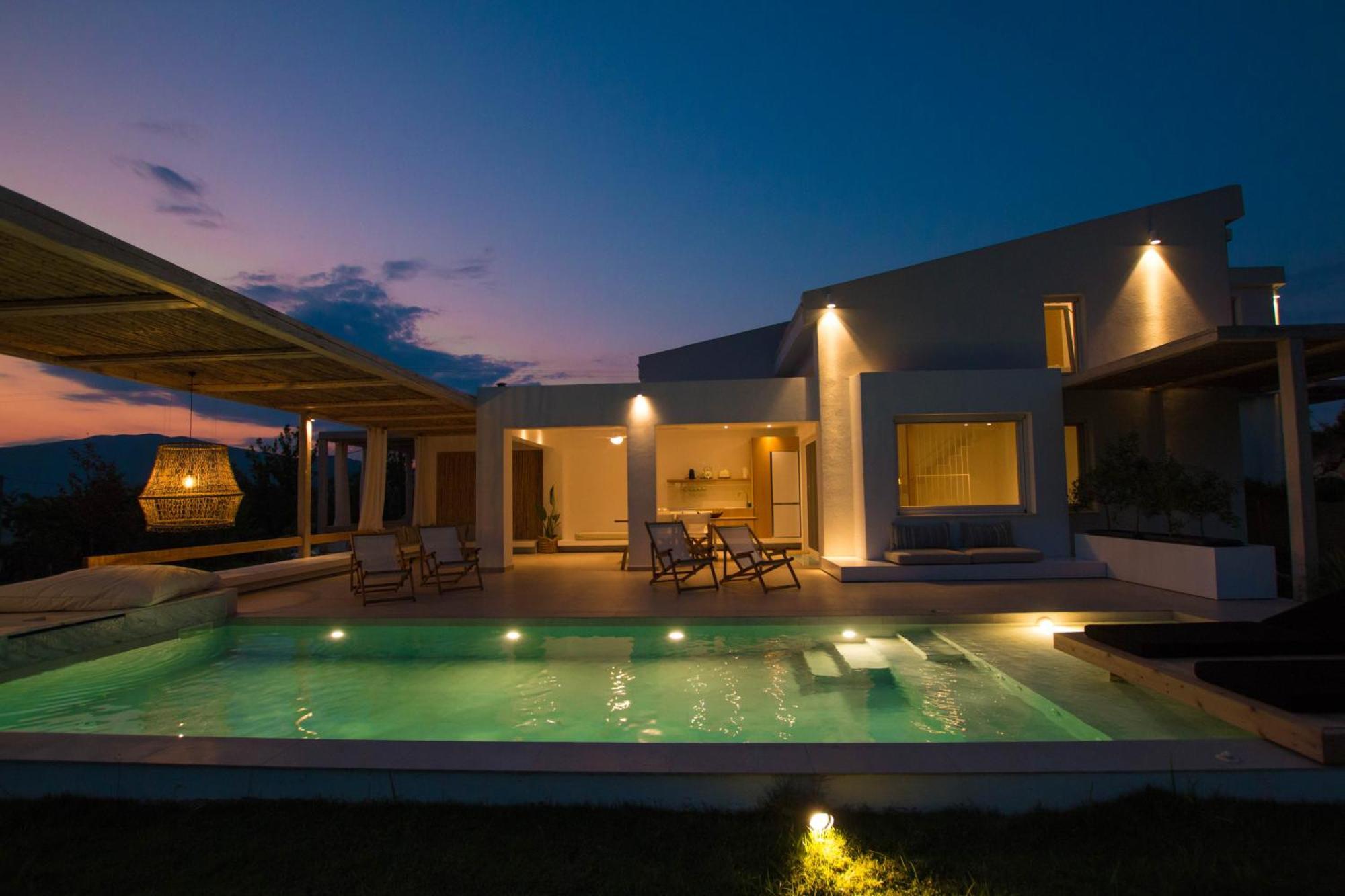 Aristotelia Gi - Premium Luxury With Private Pools Olympiada